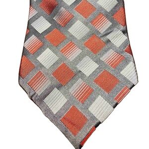 Van Heusen Silk Gray And Red Squares Geometric Pattern Tie Necktie Size 58"x3.5"